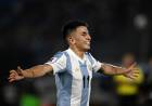 Con un golazo de Thiago Almada, Argentina ganó en el Cwentenario de Montevideo