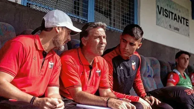 Martín Minella, tras la derrota de Colón: "Esto duele, pero hay que levantar la cabeza"