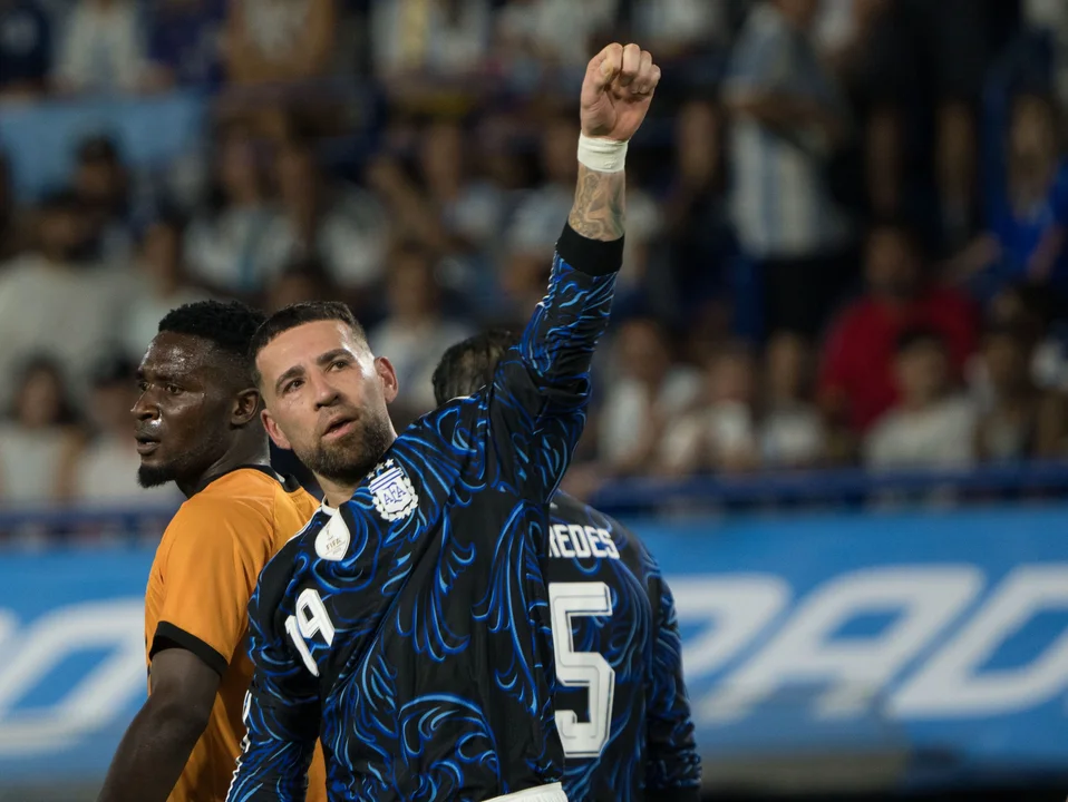 La Selección argentina debuta con equipo completo: la amnistía de FIFA permite que Otamendi juegue ante Argelia