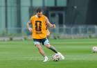 La Selección argentina entrenó bajo la lluvia, mientras que España canceló la práctica