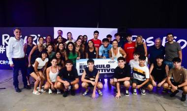 Más de 240 atletas de la ciudad fueron reconocidos con la entrega de estímulos deportivos