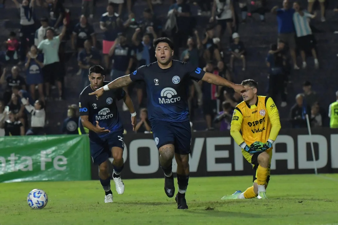 Unión dió otro paso en falso en Mendoza