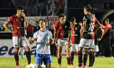 Colón sumó un nuevo papelón: perdió con San Telmo y Pereyra camina por la cornisa