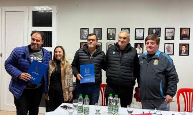 Calvo distinguir a los finalistas de la Copa dpto. Castellanos