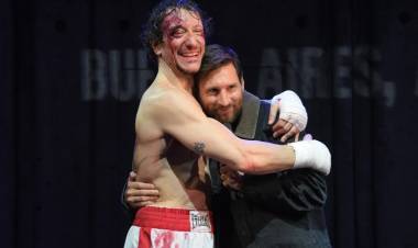 Lionel Messi fue a ver Rocky, la obra de su gran amigo Nicolás Vázquez