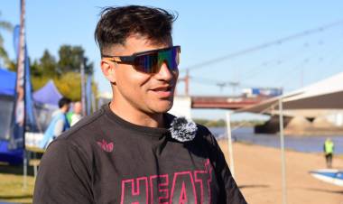 adar 2025: “Me pone muy feliz ver al deporte náutico en el espejo de agua de mi ciudad”