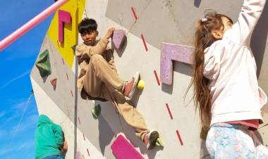 Más de 400 chicos de las Estaciones Municipales disfrutaron del Fan Fest de los Jadar 2025