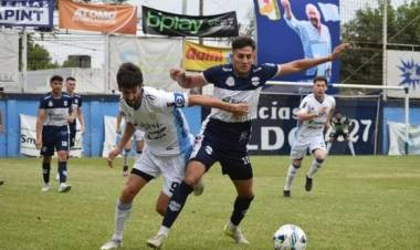 Atlético de Rafaela golpeó primero en Formosa y quedó a un paso de la Primera Nacional