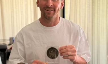Messi recibió la medalla del Tricentenario de Rosario
