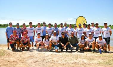 Santo Tomé recibió a los nadadores de la Maratón Santa Fe – Coronda y convoca a acompañar su paso por la ciudad