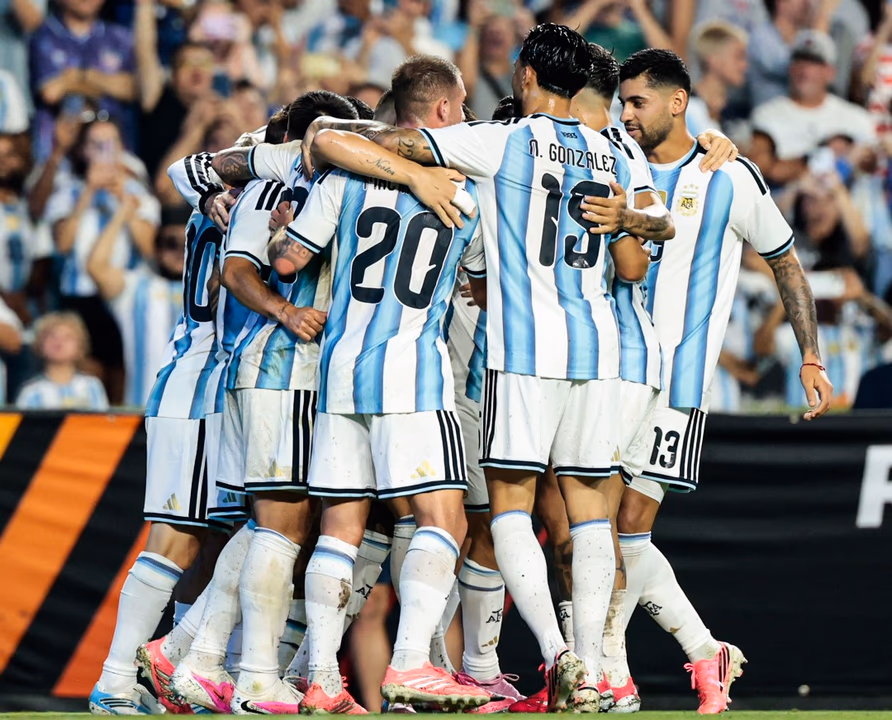 La Selección argentina quedó en el primer puesto del ranking FIFA previo al Mundial 2026