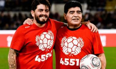 El hijo de Maradona contradijo a Scaloni: “Nada es normal contra Inglaterra”