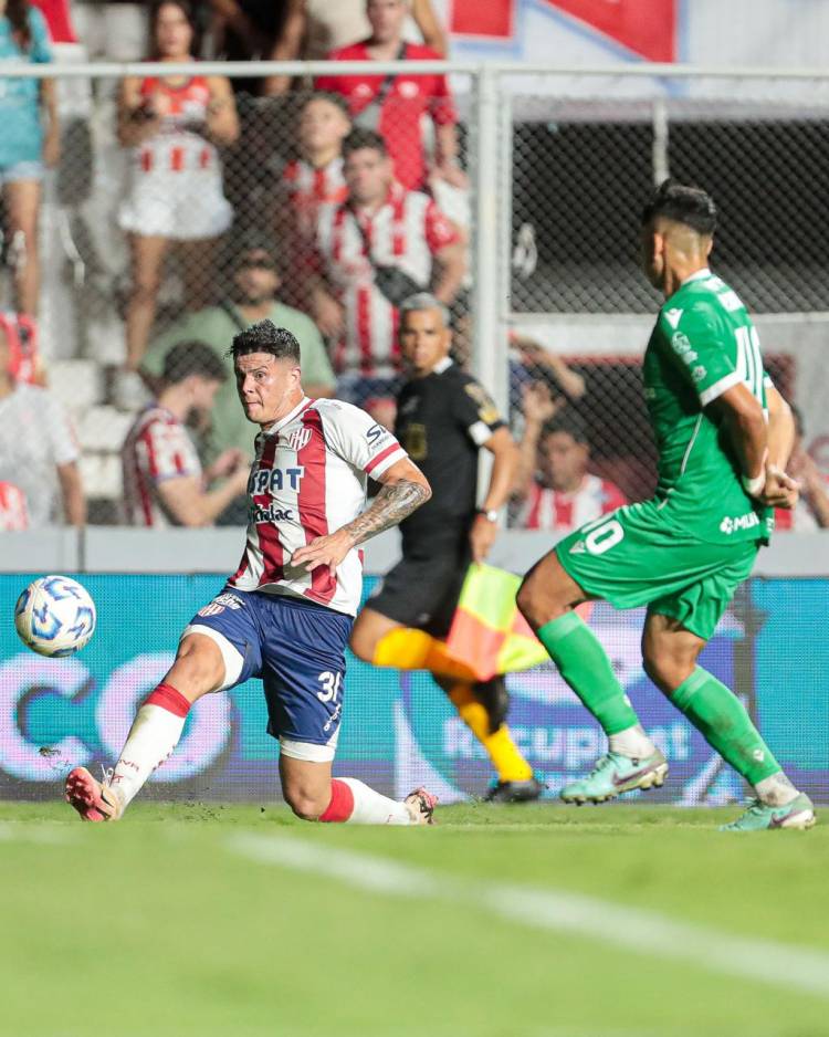 Unión venció a Banfield y se ilusiona con pelear la clasificación