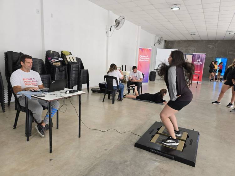 Santa Fe cuenta con el primer Laboratorio Móvil para evaluaciones deportivas del país