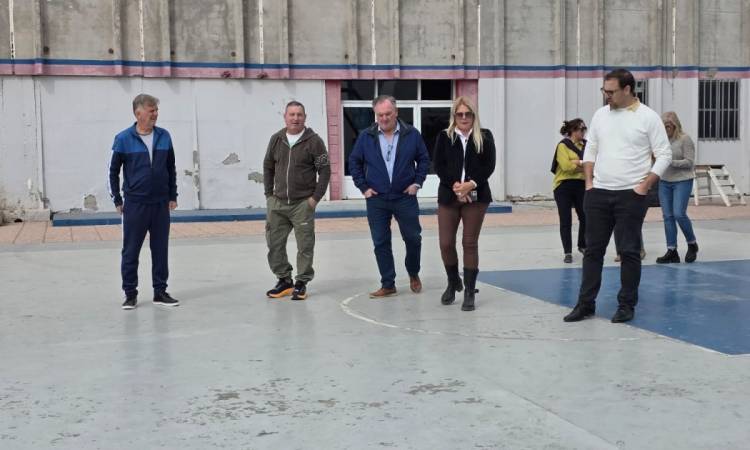 El senador Michlig y la intendente Dupouy visitaron el Club Atlético Ceres Unión