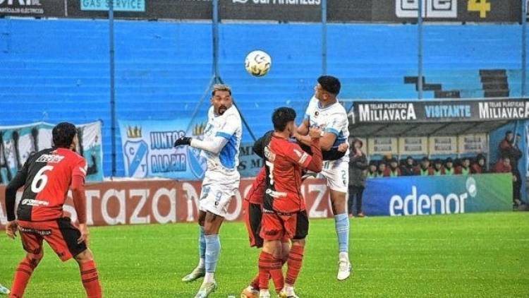 Colón sumó una nueva derrota en el esttreno de sus incorporaciones