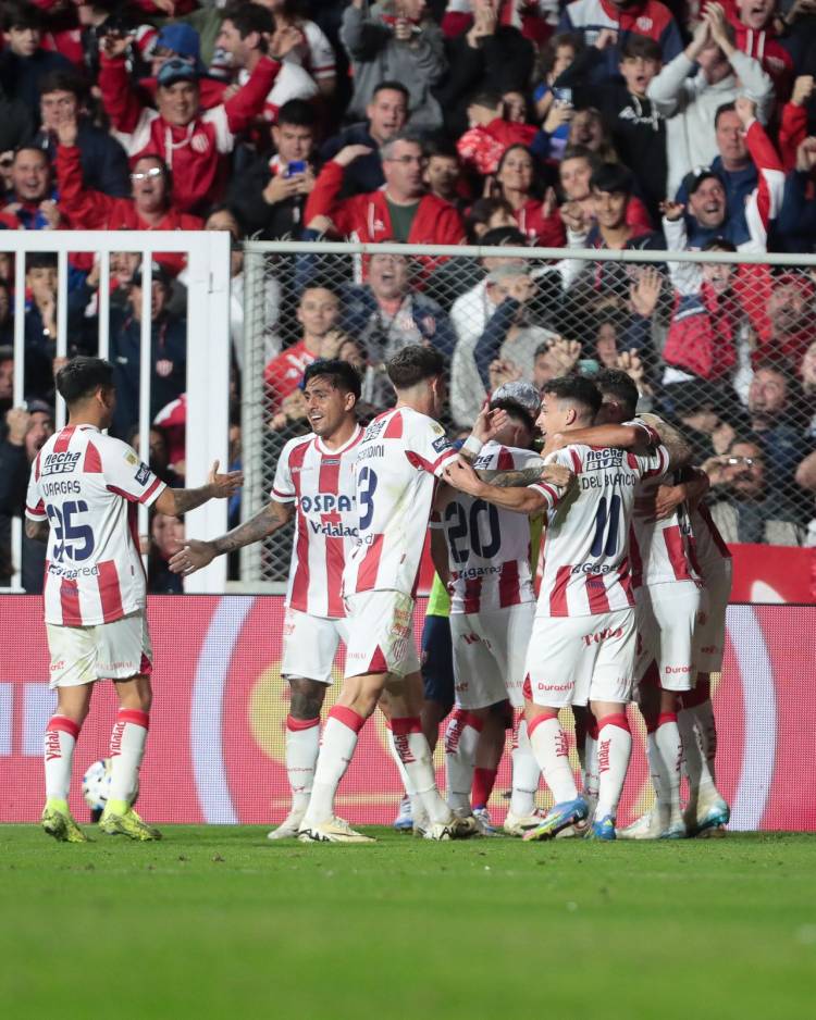 Unión arrancó el Clausura con una gran victoria ante Estudiantes en el 15 de Abril