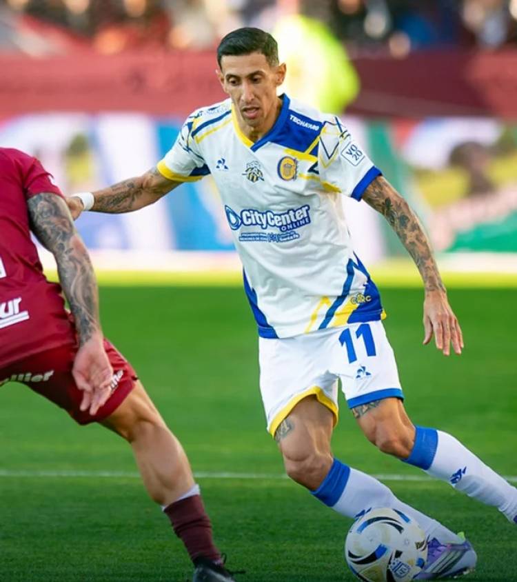 Rosario Central venció a Lanús con gol de Ángel Di María en la vuelta de los visitantes