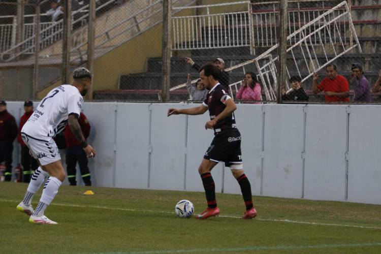 Colón ganó un partido fundamental en Salta y reacciona