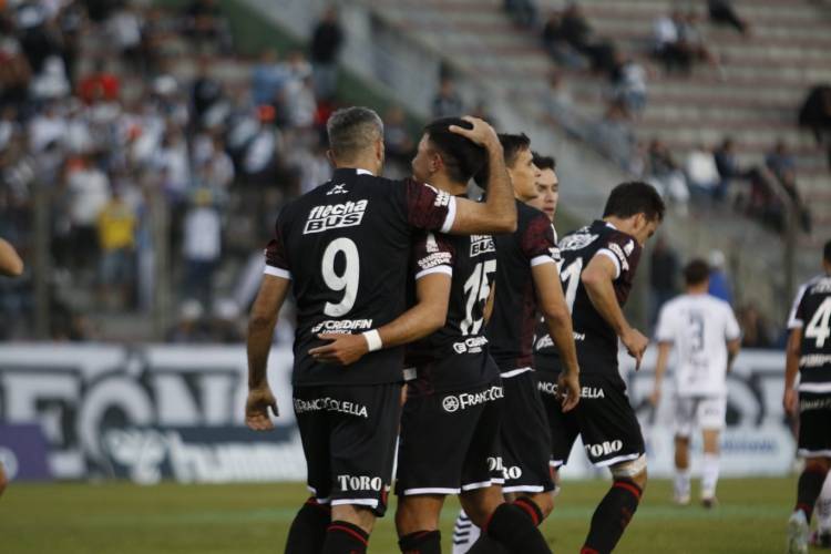 Colón ganó un partido fundamental en Salta y reacciona