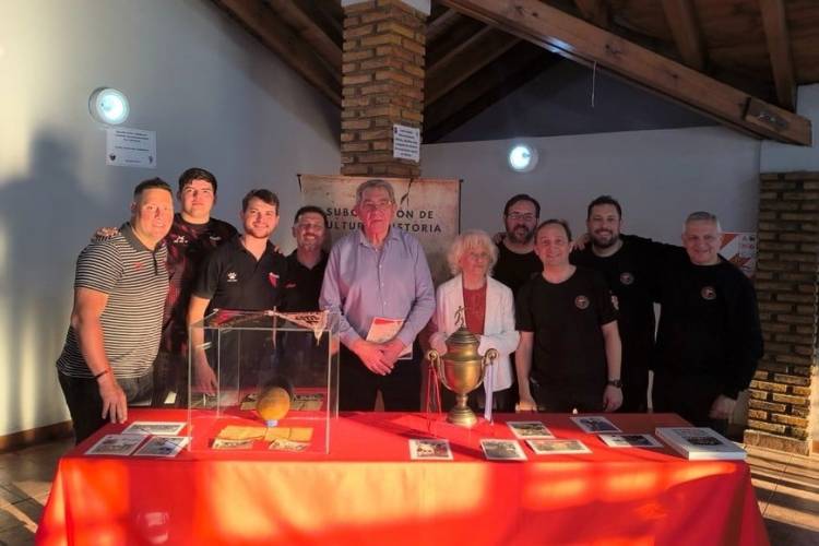 "A la Copa que Colón le ganó a Pelé la tenía el Gobernador Aldo Tessio"