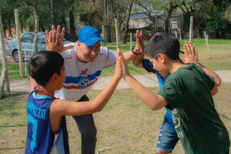 Estaciones Municipales: espacios de aprendizaje y contención, en distintos barrios de la ciudad