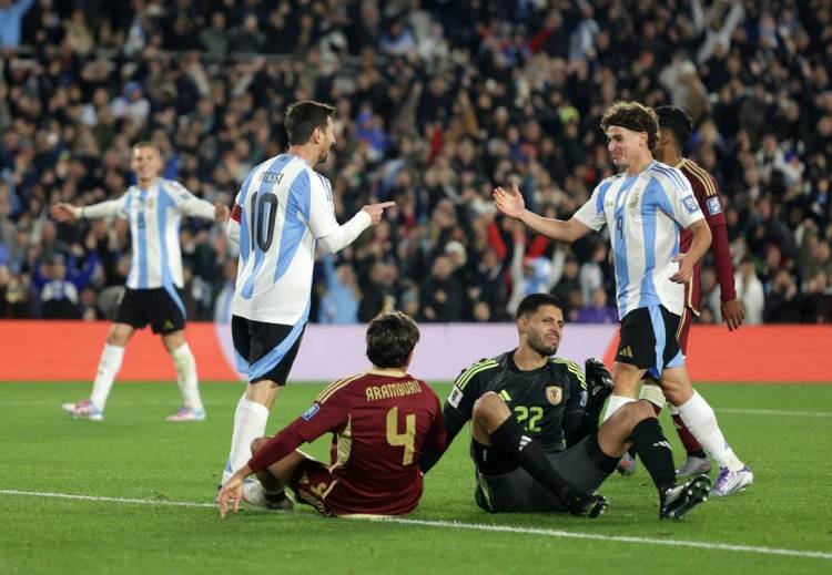 Tres argentinos incluidos en el "Once ideal" de la anteúltima fecha de las Eliminatorias Sudamericanas