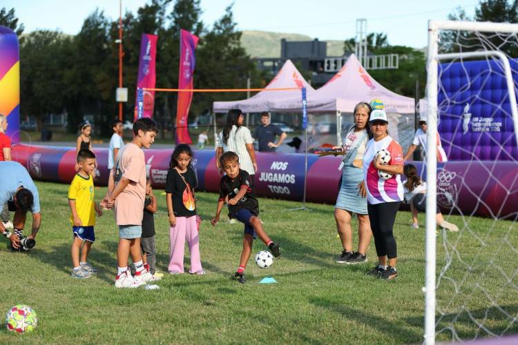 Juegos Suramericanos: El Fan Fest sigue de recorrido por la provincia y también visita Buenos Aires