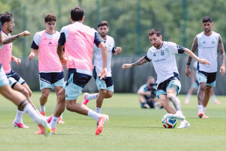 La Selección argentina se enfrenta con Argelia, en el que será su tan ansiado debut en el Mundial 2026