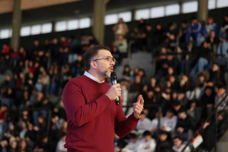 Concejo Joven y Concejo Mayor, juntos por primera vez en una experiencia que reunió a más de 1500 personas
