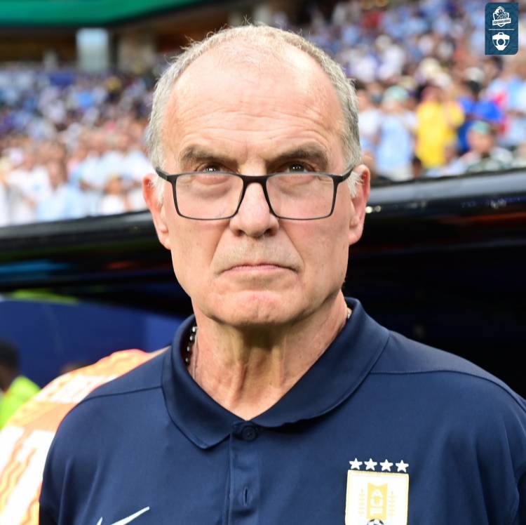 Bielsa criticó las pausas de hidratación del Mundial 2026: “No le agregan nada y le quitan mucho”