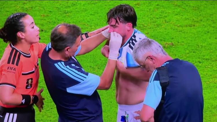 Acusan a Tagliafico de incumplir una regla, pero el reglamento avala a Argentina