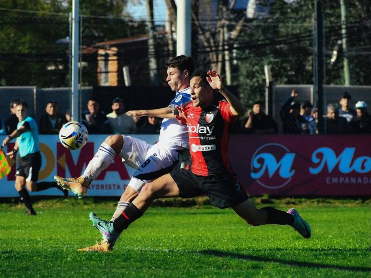 En el final Colón encontró el empate ante Acasusso