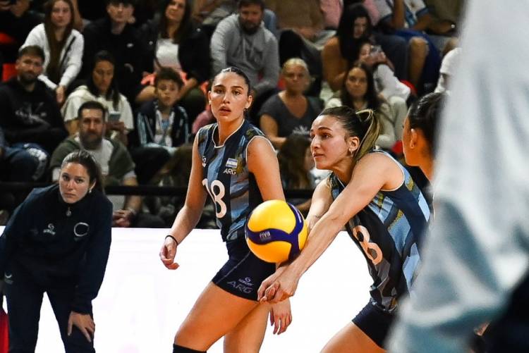La rosarina Martina Bednarek y la felicidad por ganar la medalla de plata con Las Panteras: «En mi casa»