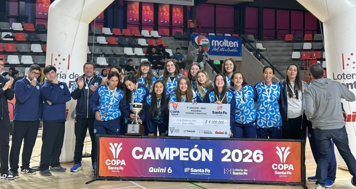 Villa Dora se impuso ante Sonder y levantó el trofeo por tercera vez la copa Santa Fe de vóley