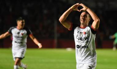 Colón impuso autoridad en Santa Fe, venció a Deportivo Madryn y se ilusiona con luchar arriba