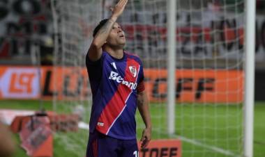 River sufrió pero prolongó su racha perfecta en los 32avos de Final