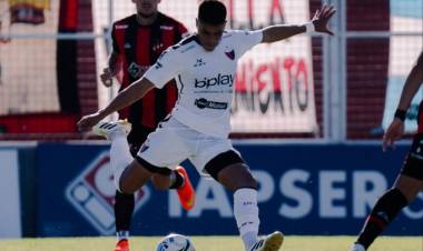 Colón ganó en Paraná y quedó puntero de su zona