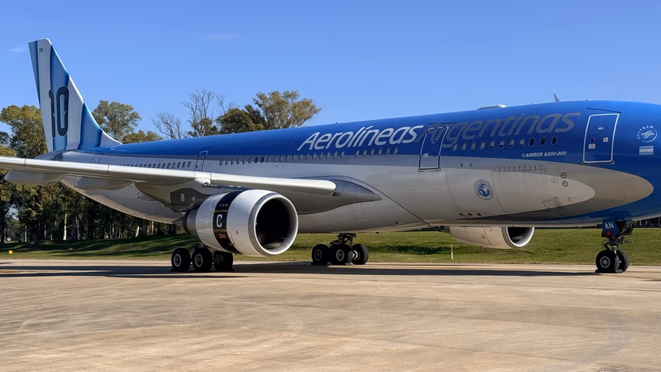 Aerolíneas Argentinas presentó en Ezeiza “El Avión Más Argentino del Mundo”