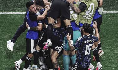 Argentina venció a Inglaterra y está en la final del Mundial