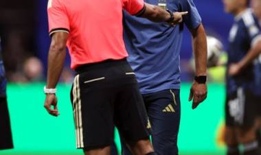 Scaloni emocionado tras la clasificación: “Estoy sin palabras, esta gente nos lleva a ganar”