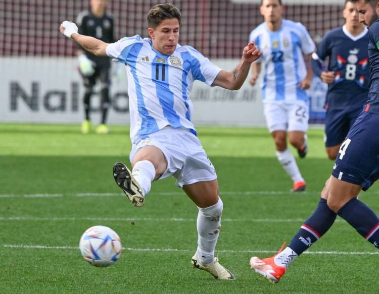 La inesperada camiseta que usará la Selección argentina ante Uruguay en el Centenario