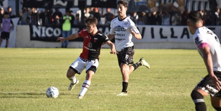 Colón sufrió otra durísima derrota en Resistencia