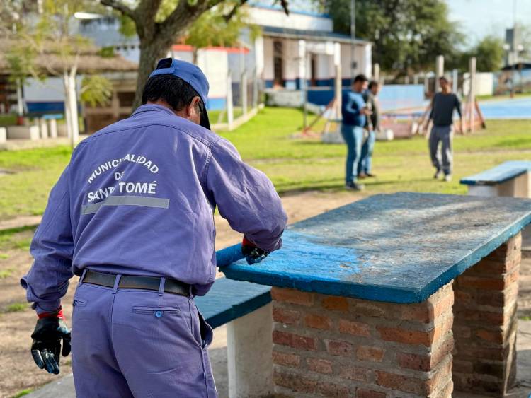 La Municipalidad avanza con tareas de mejora, mantenimiento y obras en el Playón Deportivo y en las instalaciones del Camping Municipal