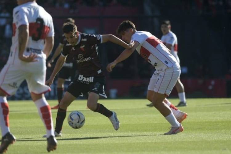 Colón empató en casa y aseguró la permanencia en el Nacional