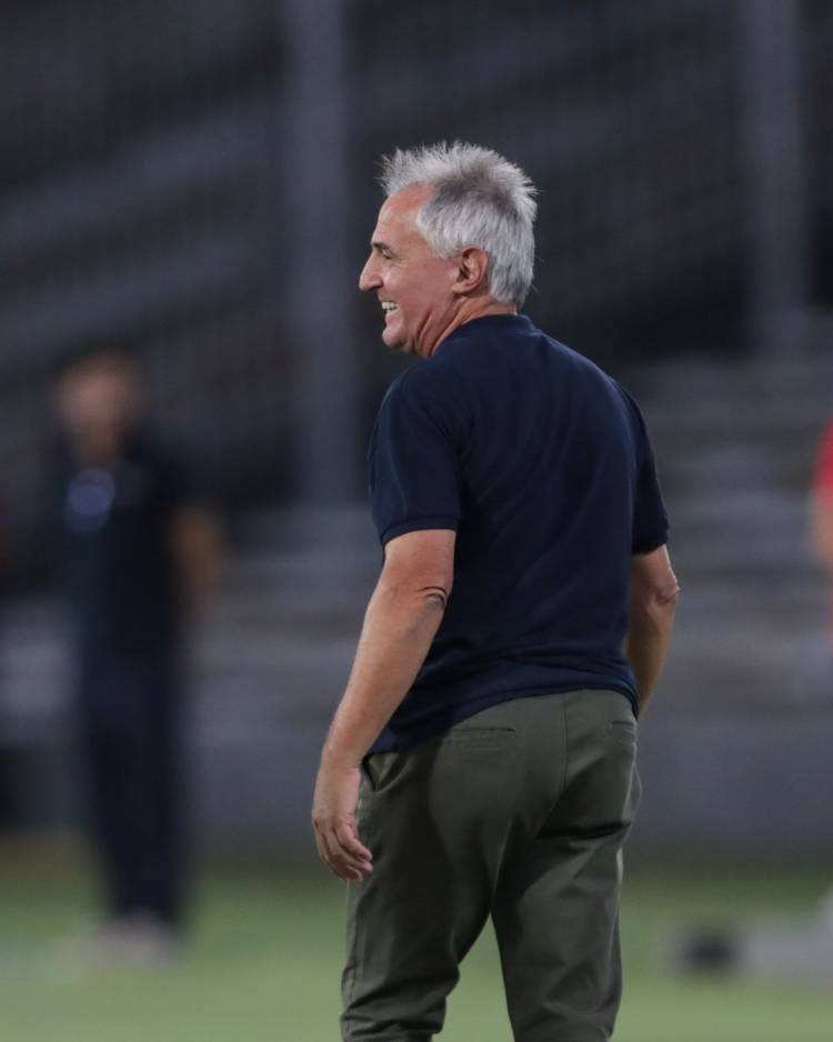 Madelón, contundente en Unión: "No hay que aflojar y, el que se la crea, estará afuera"