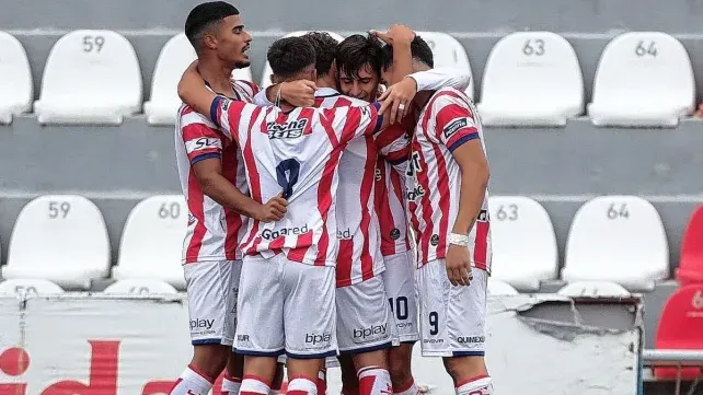 Unión se lo dio vuelta a Colón y se quedó con el Clásico de reserva en AFA