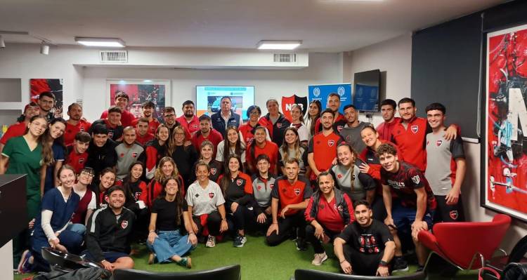 Comenzó un nuevo ciclo de capacitaciones en RCP, primeros auxilios y uso de desfibrilador en clubes