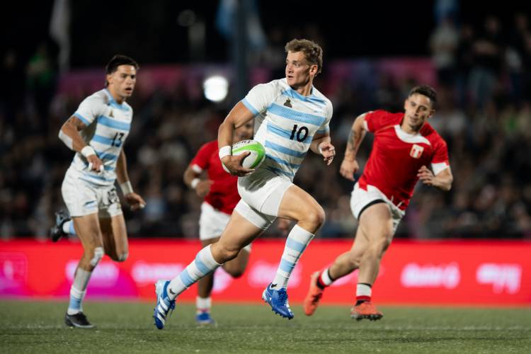 La revolución Pumas 7: Rosario se vistió de rugby y el Hipódromo comenzó a pura fiesta