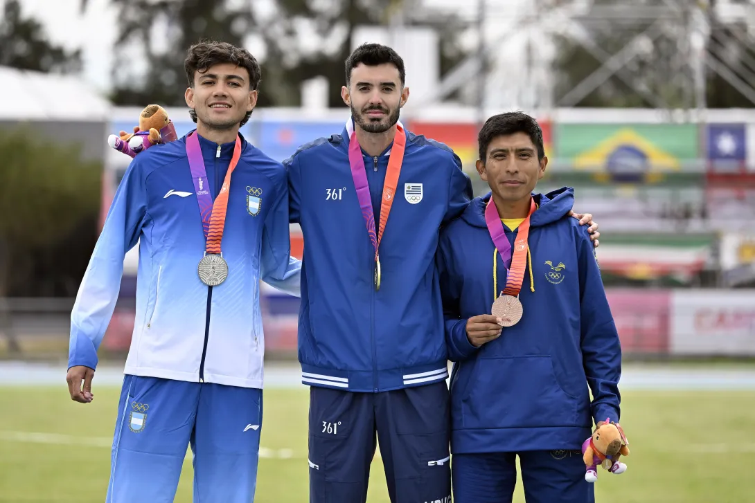 El uruguayo Santiago Catrofe logró el oro con récord suramericano en los 10.000 metros